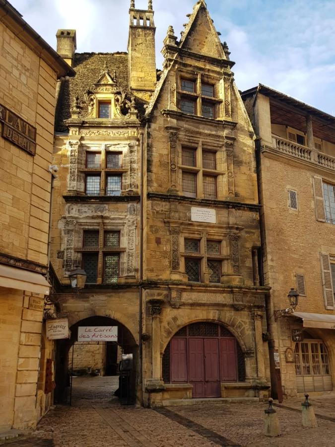 Hotel Confort Le Moulin Rouge Террассон Экстерьер фото