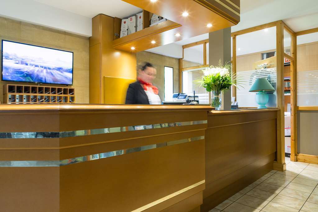 Hotel Confort Le Moulin Rouge Террассон Интерьер фото